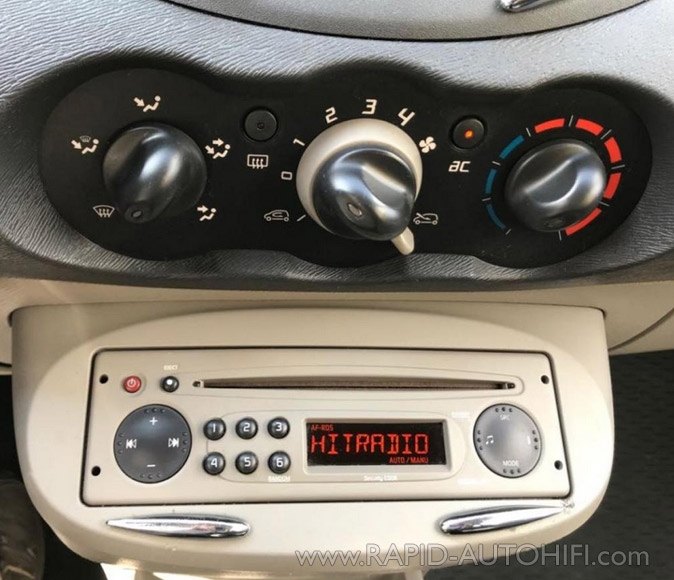 Autorádio RENAULT Twingo II. 2007-2011 JVC KD-T702BT Bluetooth s instalační sadou