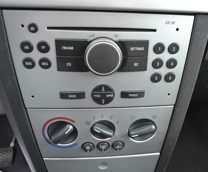 Autorádio OPEL MERIVA A 2005-2010 JVC KD-T702BT Bluetooth s instalační sadou