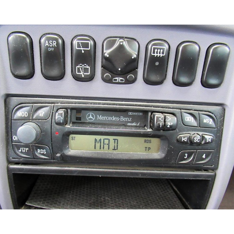 Autorádio MERCEDES A W168 1997-2004 JVC KD-T702BT Bluetooth s instalační sadou