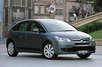 Autorádio CITROEN C4 2004-2010 JVC KD-X382BT Bluetooth s instalační sadou