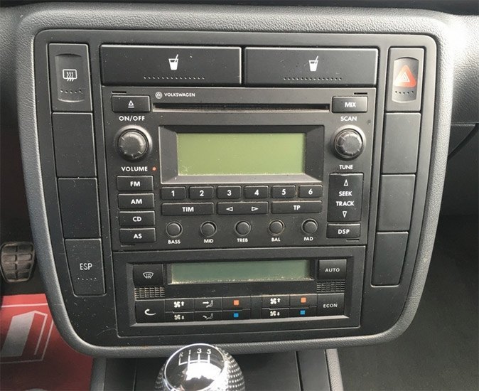 Autorádio VW Sharan RCD JVC KD-X382BT Bluetooth s instalační sadou