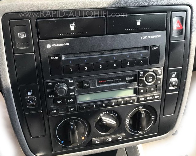 Autorádio SEAT Alhambra JVC KD-X282BT Bluetooth s instalační sadou
