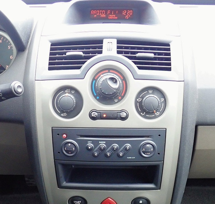 Autorádio RENAULT Megane 2 Scenic 2 Modus JVC KD-X282BT Bluetooth s instalační sadou