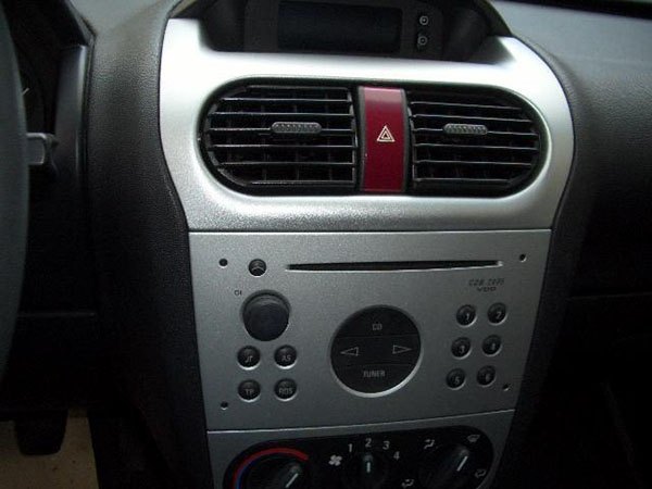 Autorádio OPEL CORSA C 2000-2004 JVC KD-X282BT Bluetooth s instalační sadou