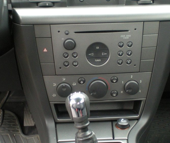 Autorádio OPEL Vectra C 2002-2004 JVC KD-X282BT Bluetooth s instalační sadou