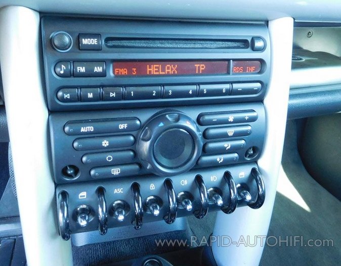Autorádio MINI COOPER R50 R52 R53 JVC KD-X282BT Bluetooth s instalační sadou