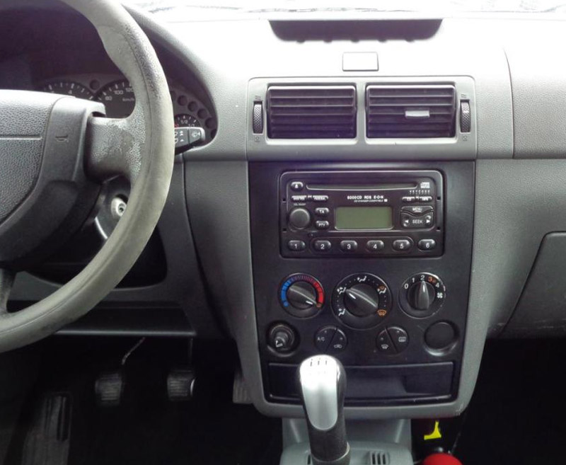 Autorádio FORD Tourneo Connect 2002-2006 JVC KD-X282BT Bluetooth s instalační sadou