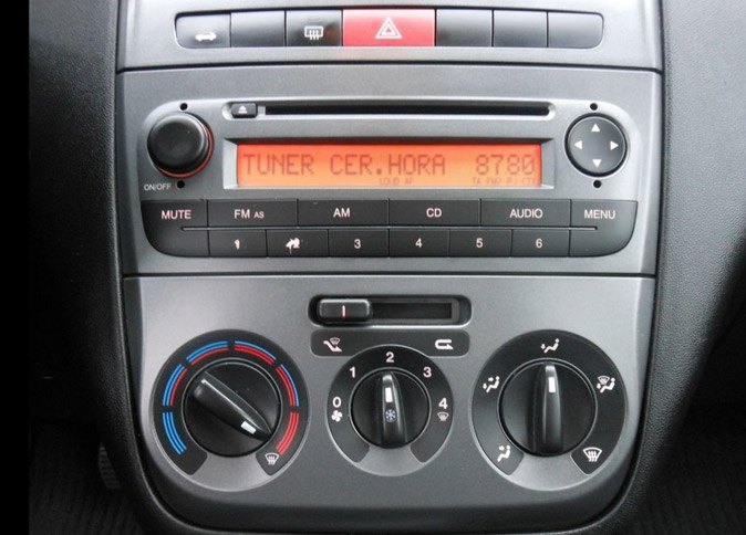 Autorádio FIAT Linea JVC KD-X282BT Bluetooth s instalační sadou