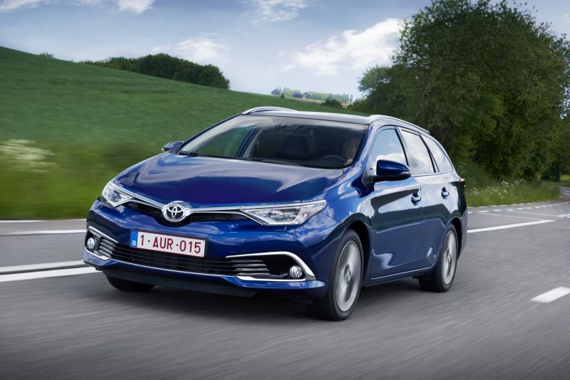 Reproduktory TOYOTA Auris E180 ESX HZ6.2W s redukcemi
