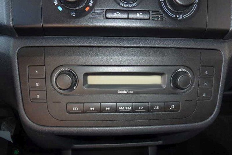 Rámeček autorádia Škoda Fabia II. a Roomster sada s Fakra konektorem