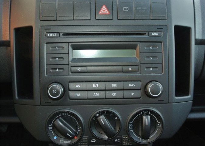 Vidličky pro autorádio Škoda Seat VW 2DIN RCD MFD Delta 6