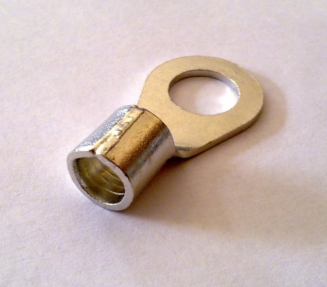 Kabelové oko pro kabel do 35 qmm otvor 12 mm