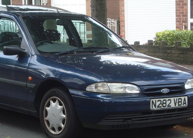 Střešní autoanténa FORD Mondeo 1992-1996