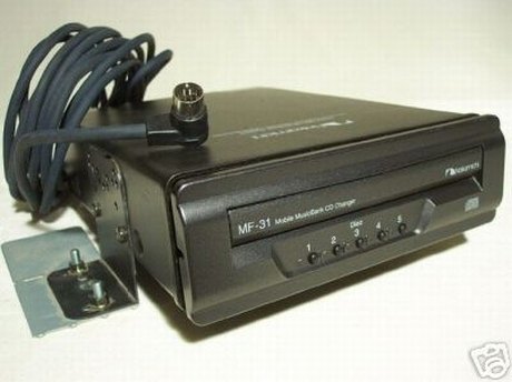 CD měnič Nakamichi MF-31