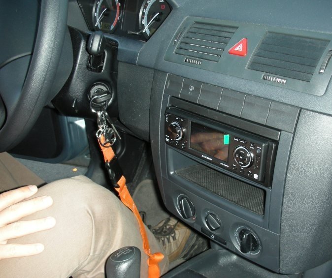 Rámeček autorádia Škoda Fabia I. od 1999 do 2006