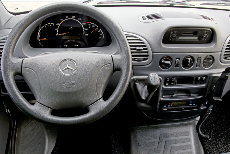 Rámeček autorádia Mercedes Benz Sprinter 2000-2006