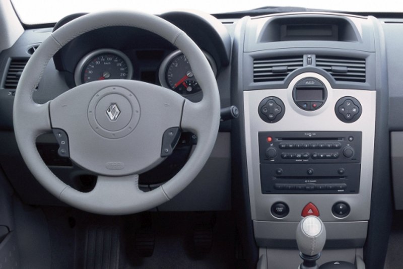 Rámeček autorádia Renault Megane 2002-2009