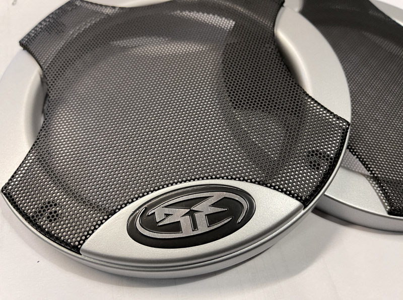 Rockford Fosgate FNQ Ochranné mřížky na reproduktory 13 cm 
