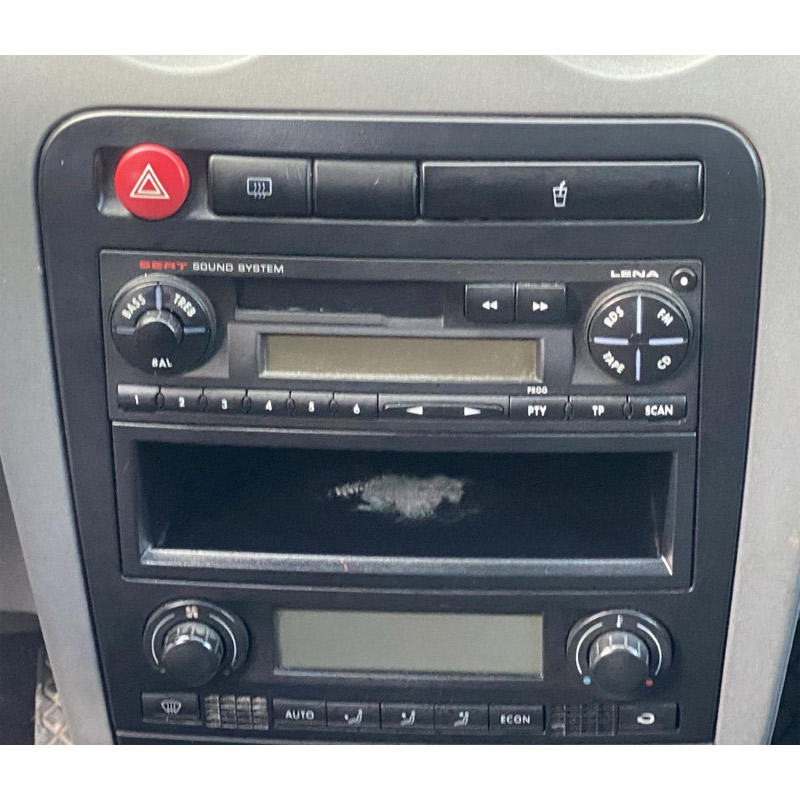 Autorádio SEAT Ibiza JVC KD-X282BT Bluetooth s instalační sadou