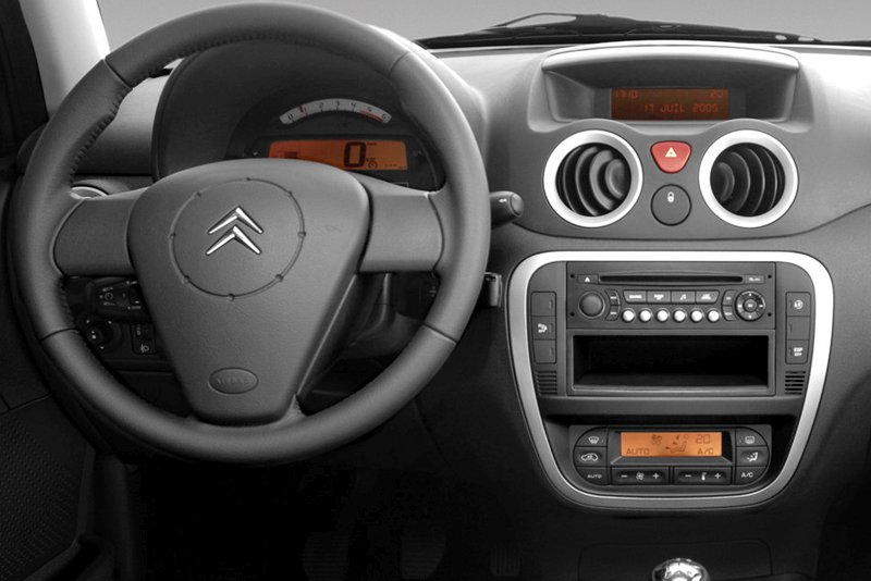 Rámeček autorádia Citroen C2 C3 C4 Xsara Peugeot 307 1007