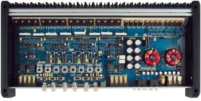 Zesilovač ESX QE900.4 