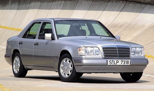 MERCEDES-BENZ W124 W201 W202 W126 Motoricky výsuvná anténa do blatníku